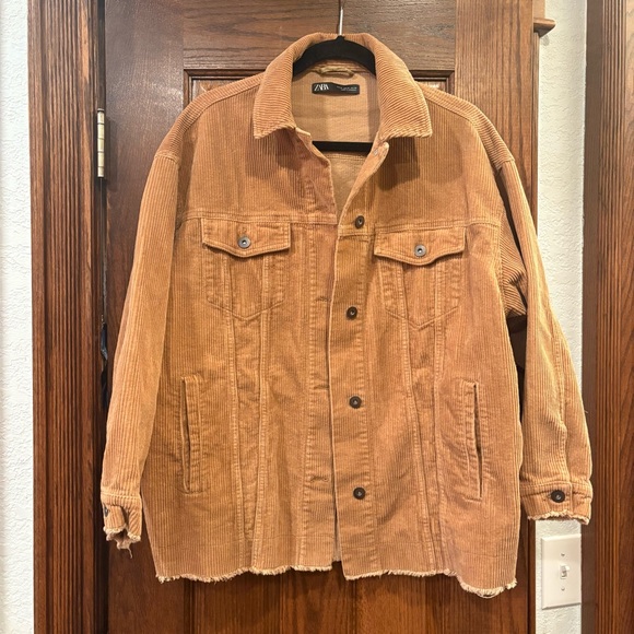 ZARA $50 Oversized Tan Corduroy Shacket Raw Hem Medium P2P 23-24” w/ pockets! - Picture 3 of 10